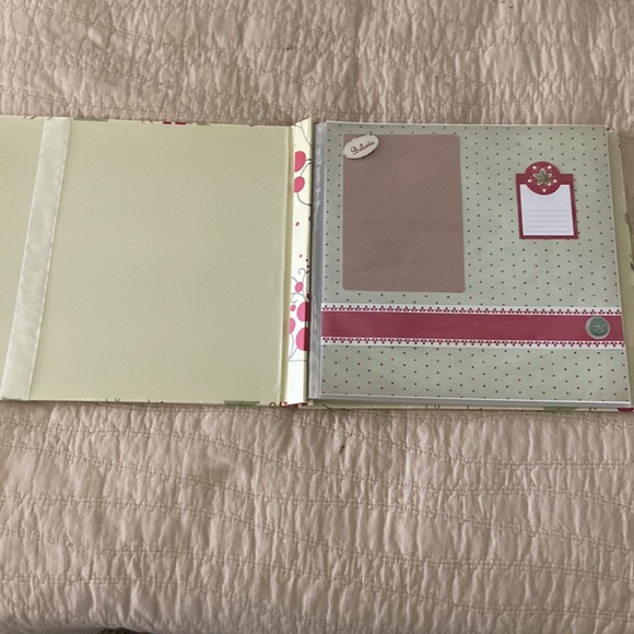 BRAND NEW: Blank S.E.I. ( similar to Creative Memories) Christmas Scrapbook - Picture 3 of 16